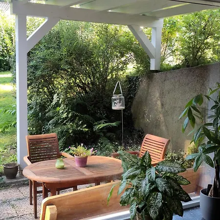 Ruhige „suedhang“ Direkt Am Wald