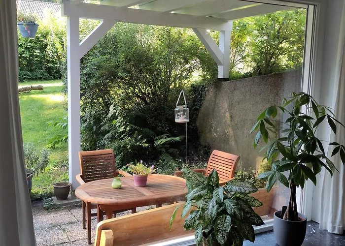 Ruhige „suedhang“ Direkt Am Wald